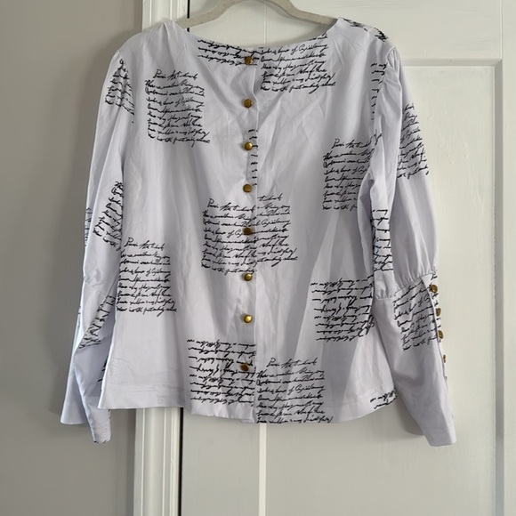 Text top with gold button up back and sleeves XL - Picture 2 of 5